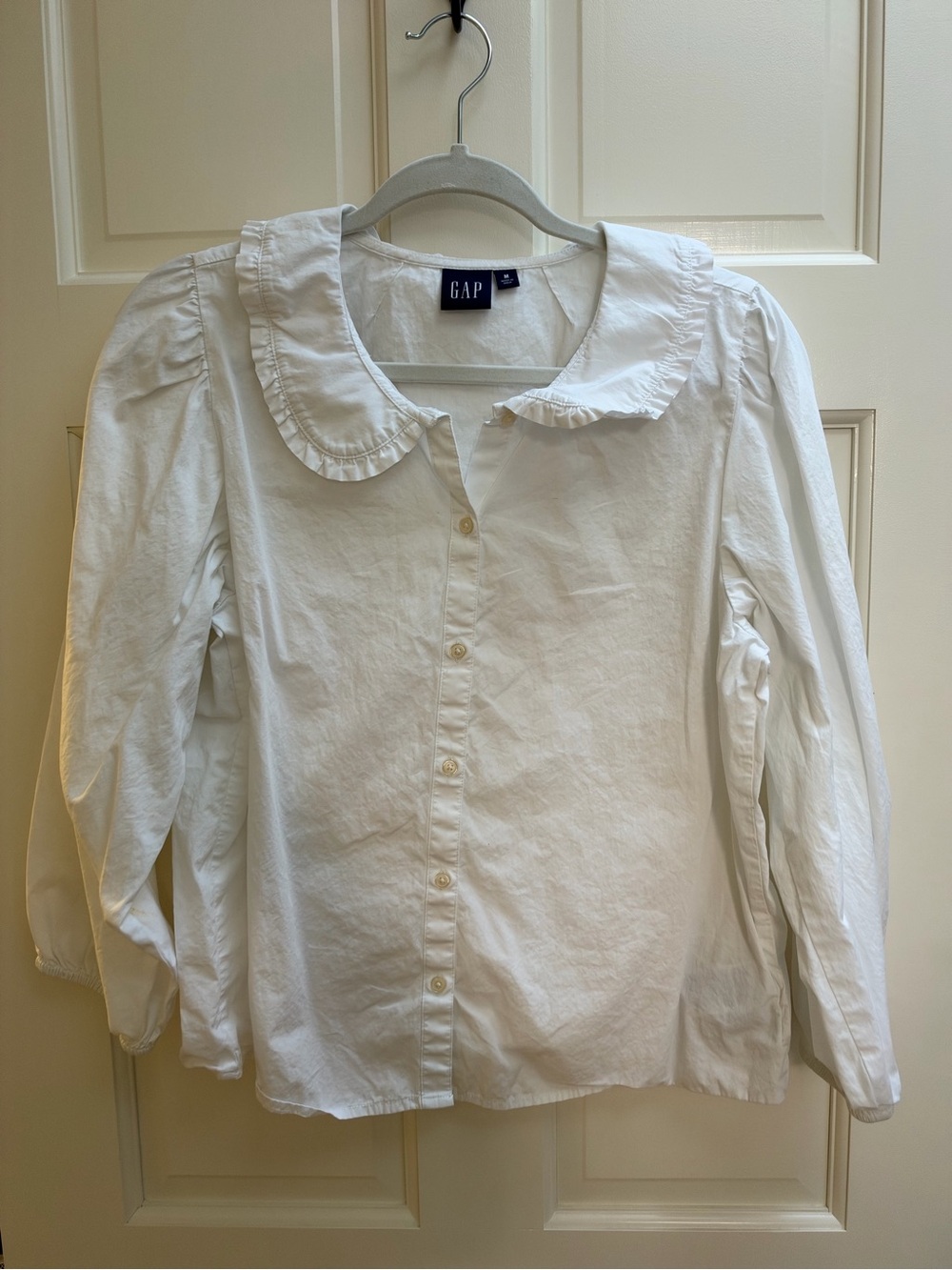 Gap Women's White Ruffle Collar Button-Up Shirt